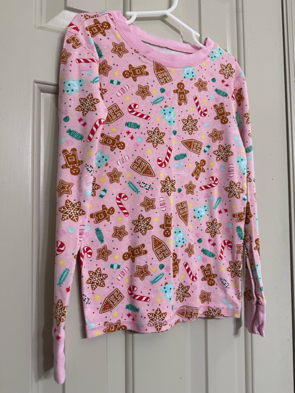 Old Navy Pink Gingerbread & Candy Cane Print Kids Pajamas